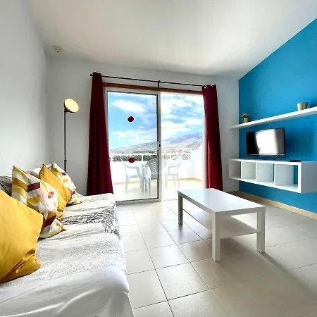 Cozy One Bedroom Apartment,Wifi, Pool In Tenerife South Apartment *