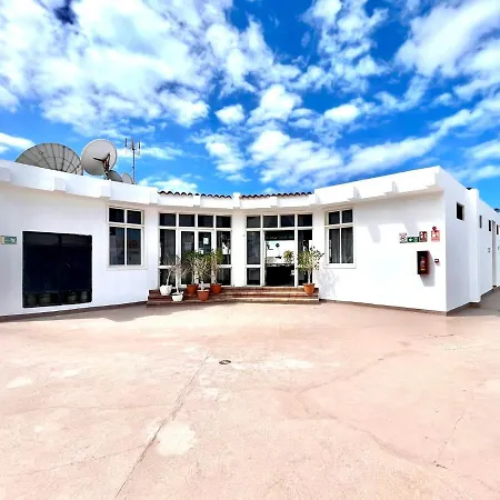 Cozy One Bedroom Apartment,Wifi, Pool In Tenerife South Apartment
