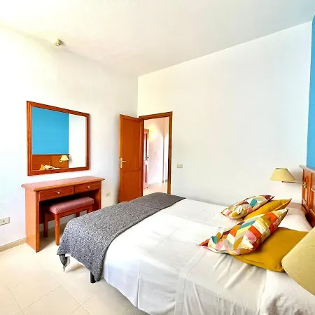 Cozy One Bedroom Apartment,Wifi, Pool In Tenerife South Lägenhet