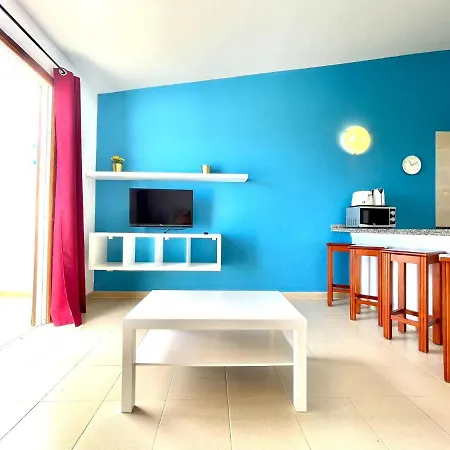 Cozy One Bedroom Apartment,Wifi, Pool In Tenerife South Lägenhet