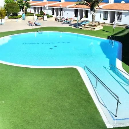 Lägenhet Cozy One Bedroom Apartment,Wifi, Pool In Tenerife South